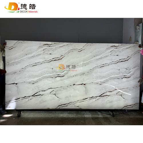 德皓溢星新型透光石 点亮空间美学的天花吊顶与背景墙解决方案
